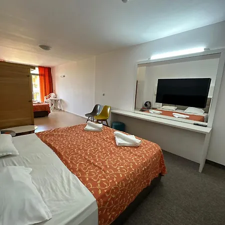Hotel Emilia Palace 3*