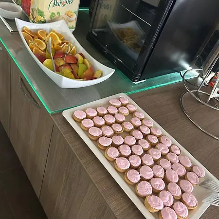 Emilia Palace Hotell Slăntjev Brjag