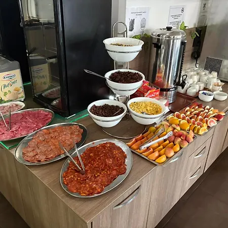 Hotell Emilia Palace Slăntjev Brjag