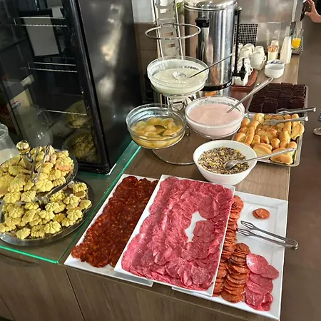 Emilia Palace 3* Slăntjev Brjag